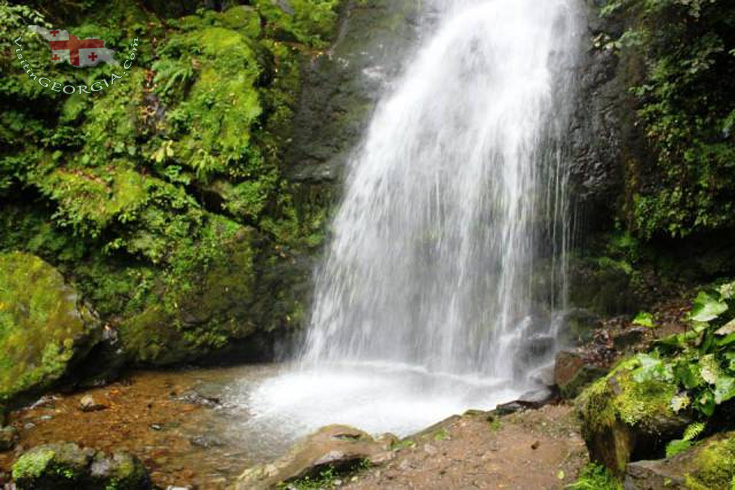 Водопад - Национальный парк Мтирала